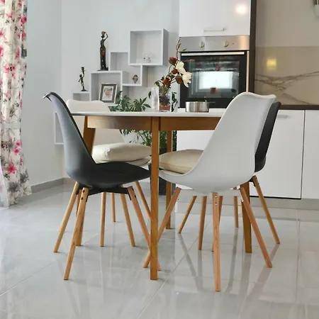 4 Apartmens Private Pool 20people Max Appartement Solin