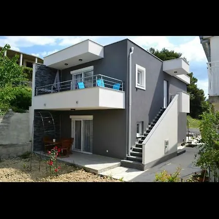4 Apartmens Private Pool 20people Max Appartement Solin