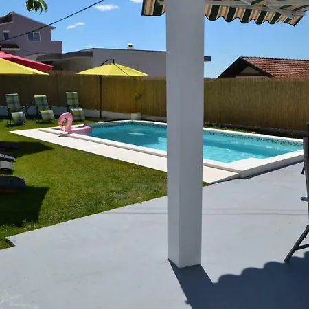 Appartement 4 Apartmens Private Pool 20people Max *